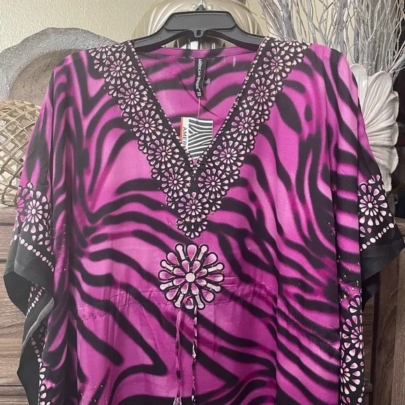 Caftan - Picture 2 of 14